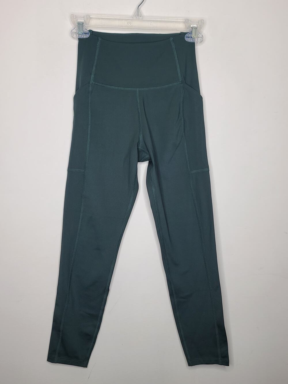 Girlfriend collective green workout leggings with pockets - xs